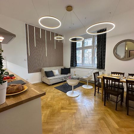 Karlin Oasis 2-Bedroom Apartment Прага Экстерьер фото