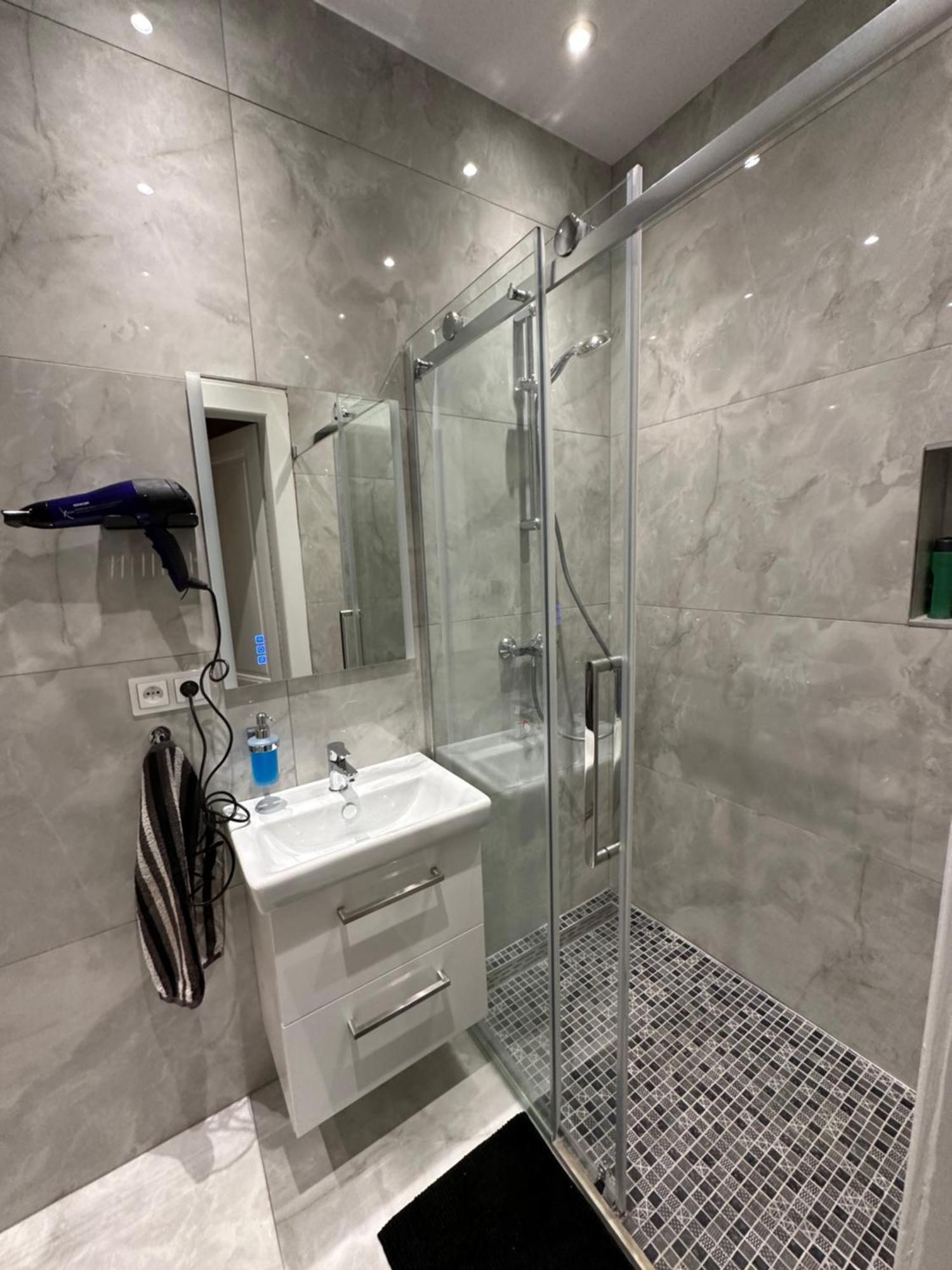 Karlin Oasis 2-Bedroom Apartment Прага Экстерьер фото