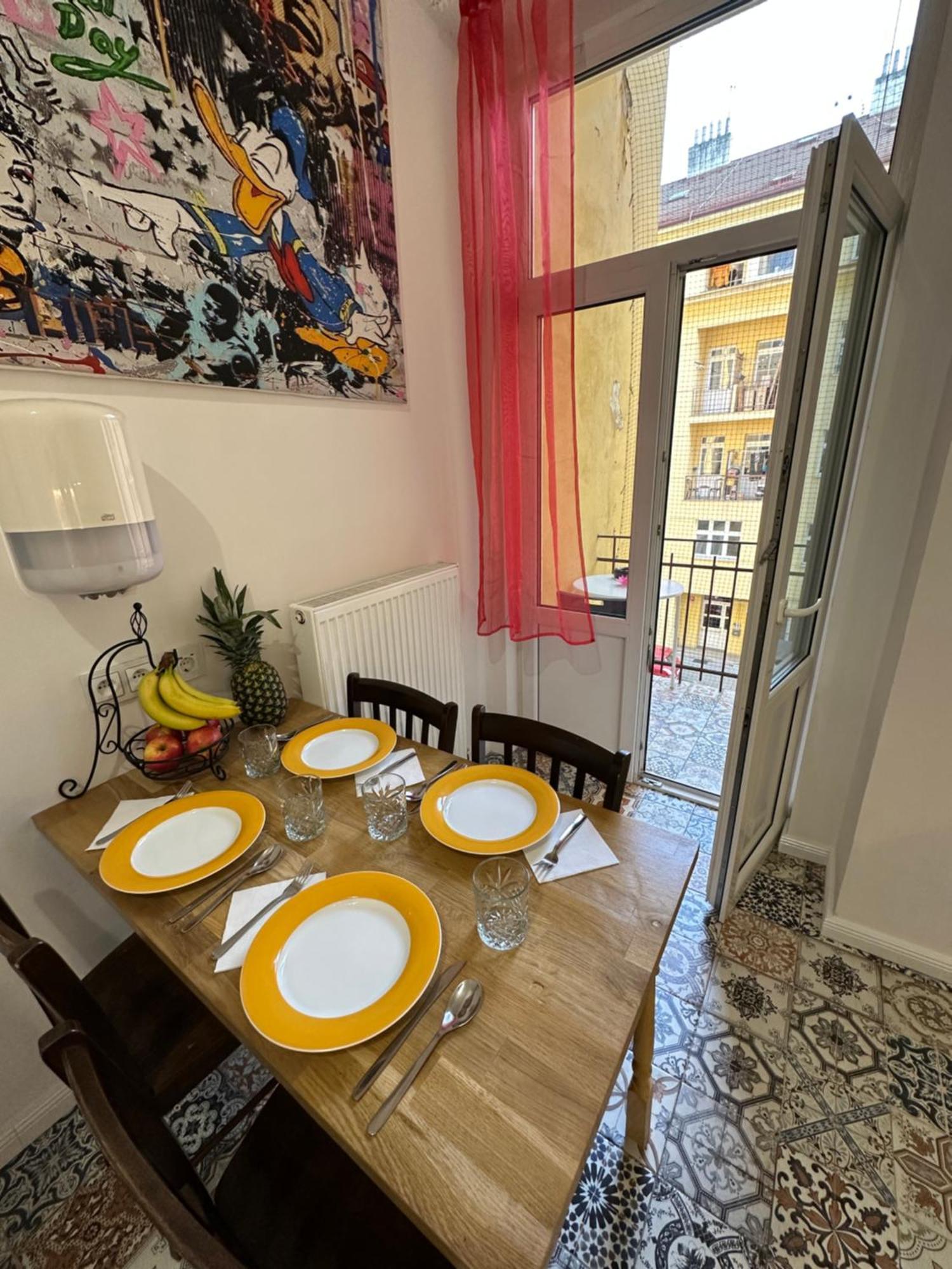 Karlin Oasis 2-Bedroom Apartment Прага Экстерьер фото