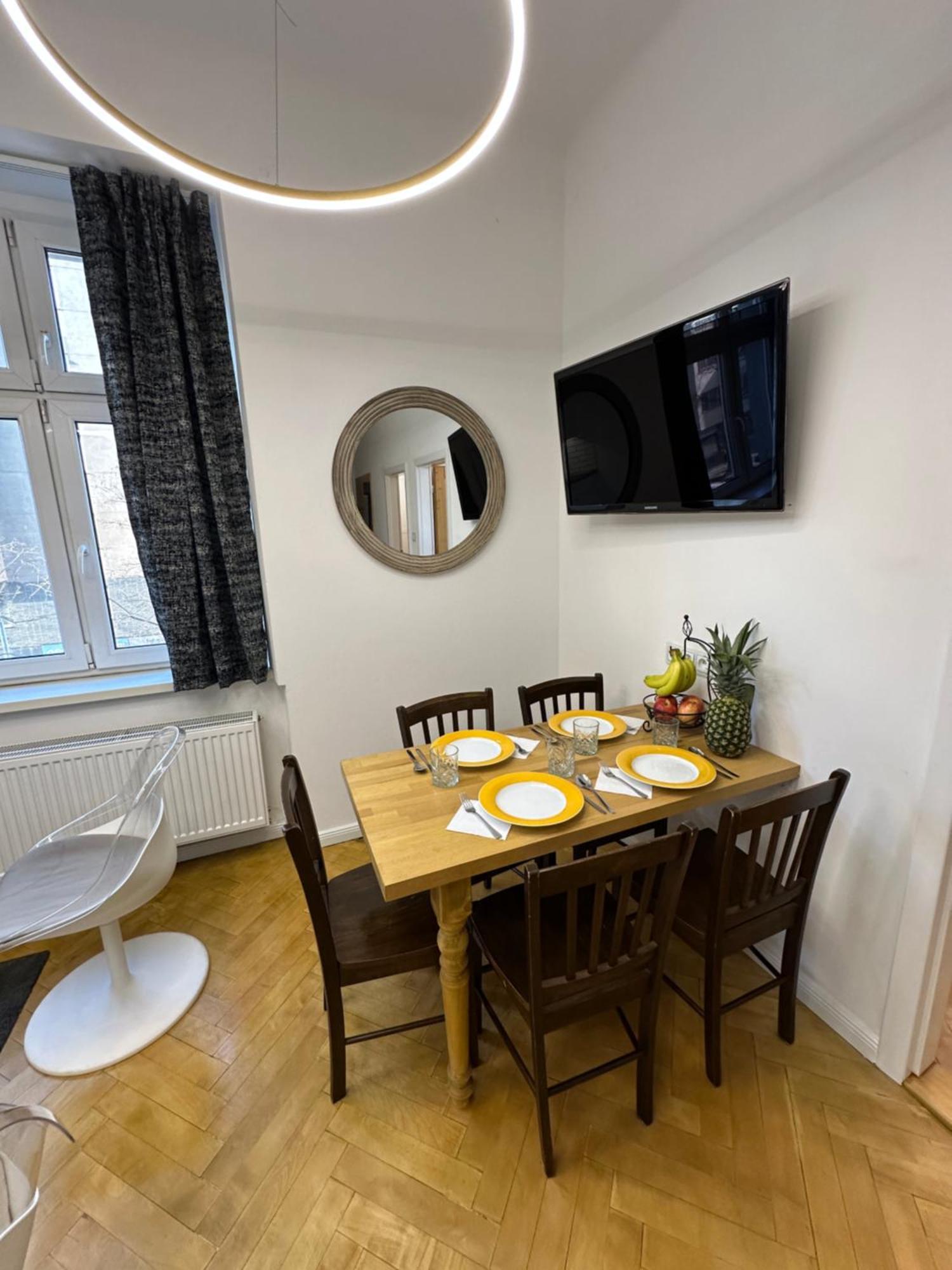 Karlin Oasis 2-Bedroom Apartment Прага Экстерьер фото