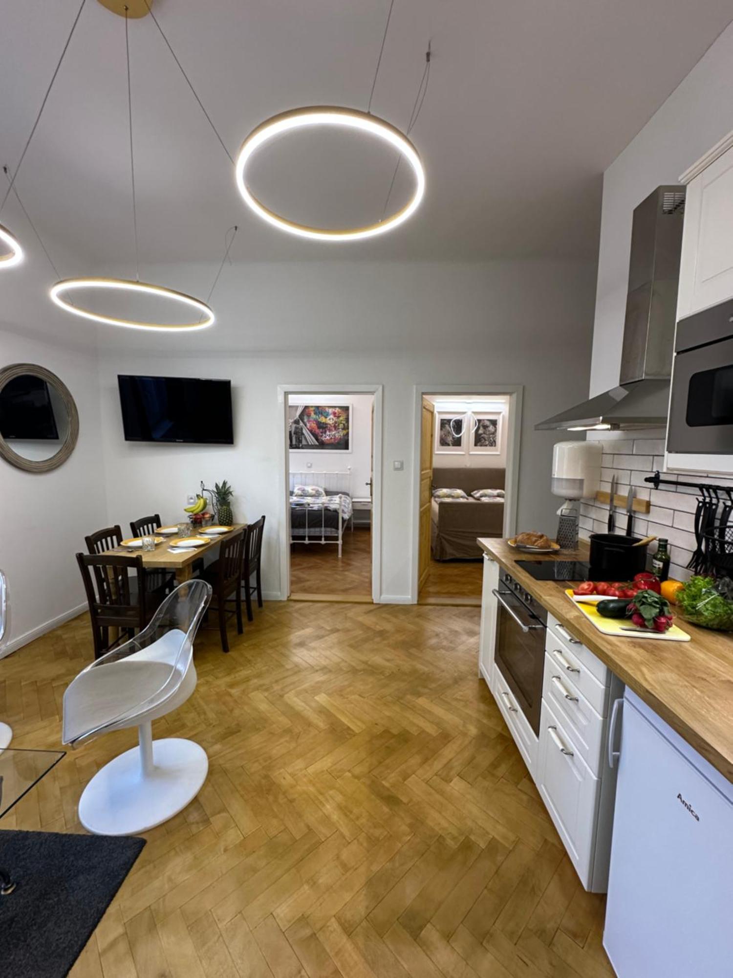 Karlin Oasis 2-Bedroom Apartment Прага Экстерьер фото